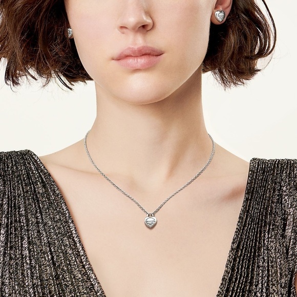 Tiffany & Co. Elsa Peretti Full Heart Necklace - Picture 7 of 8